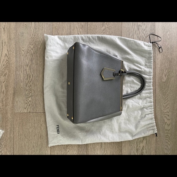 Perfect Condition Fendi Grey 2Jours Elite Tote Bag - Picture 3 of 3